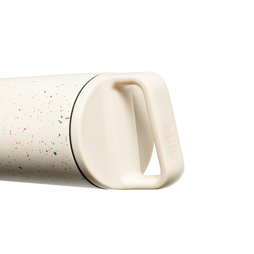 wide-mouth-i5 WebPDP-20oz_Wide_Mouth_Bottle_Party__WMB2SV20230_x2Studio_45deg.jpg