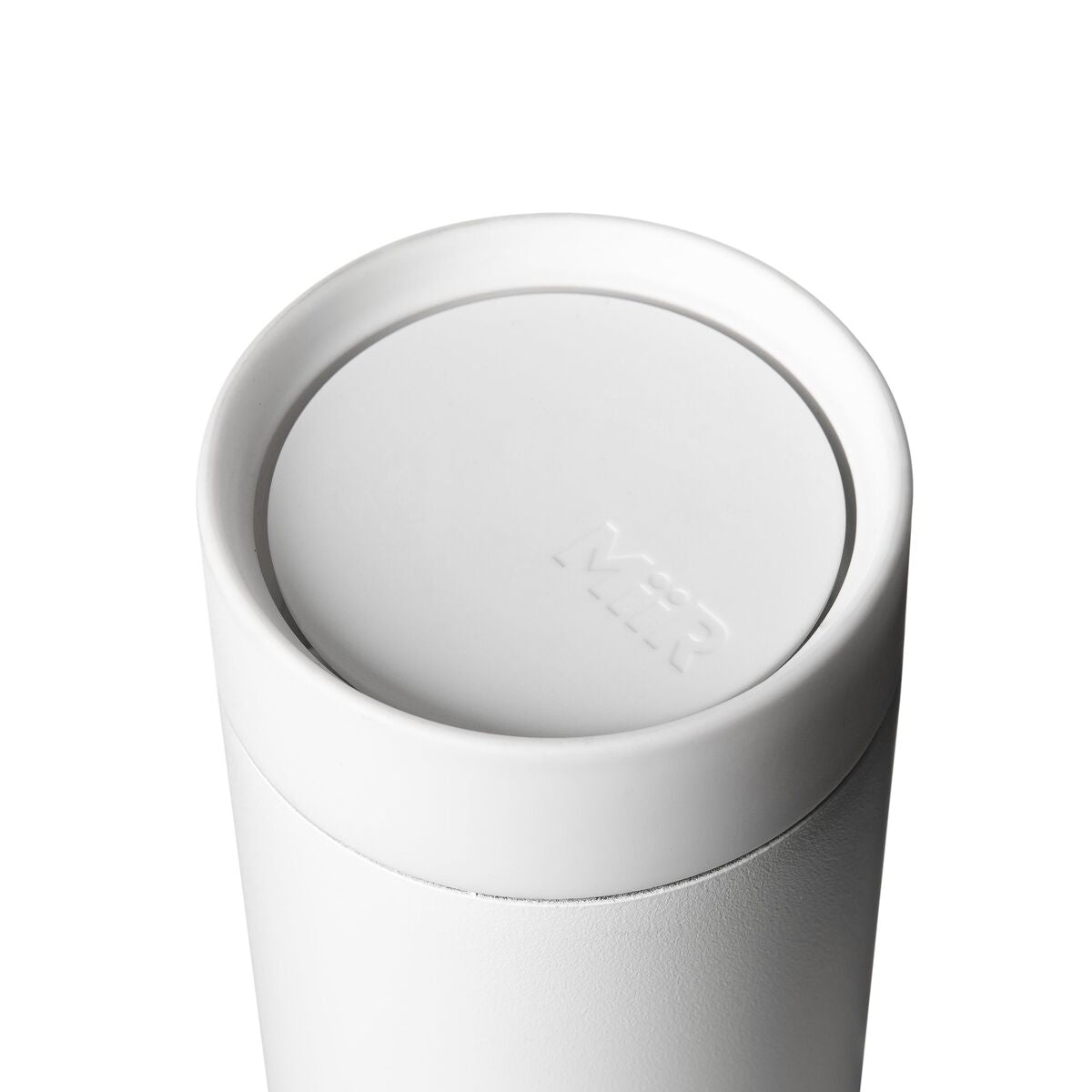 360-lid-j4 WebPDP-360_Lid_White__3602PNWM001_X2Studio_Closeup_Closed.jpg