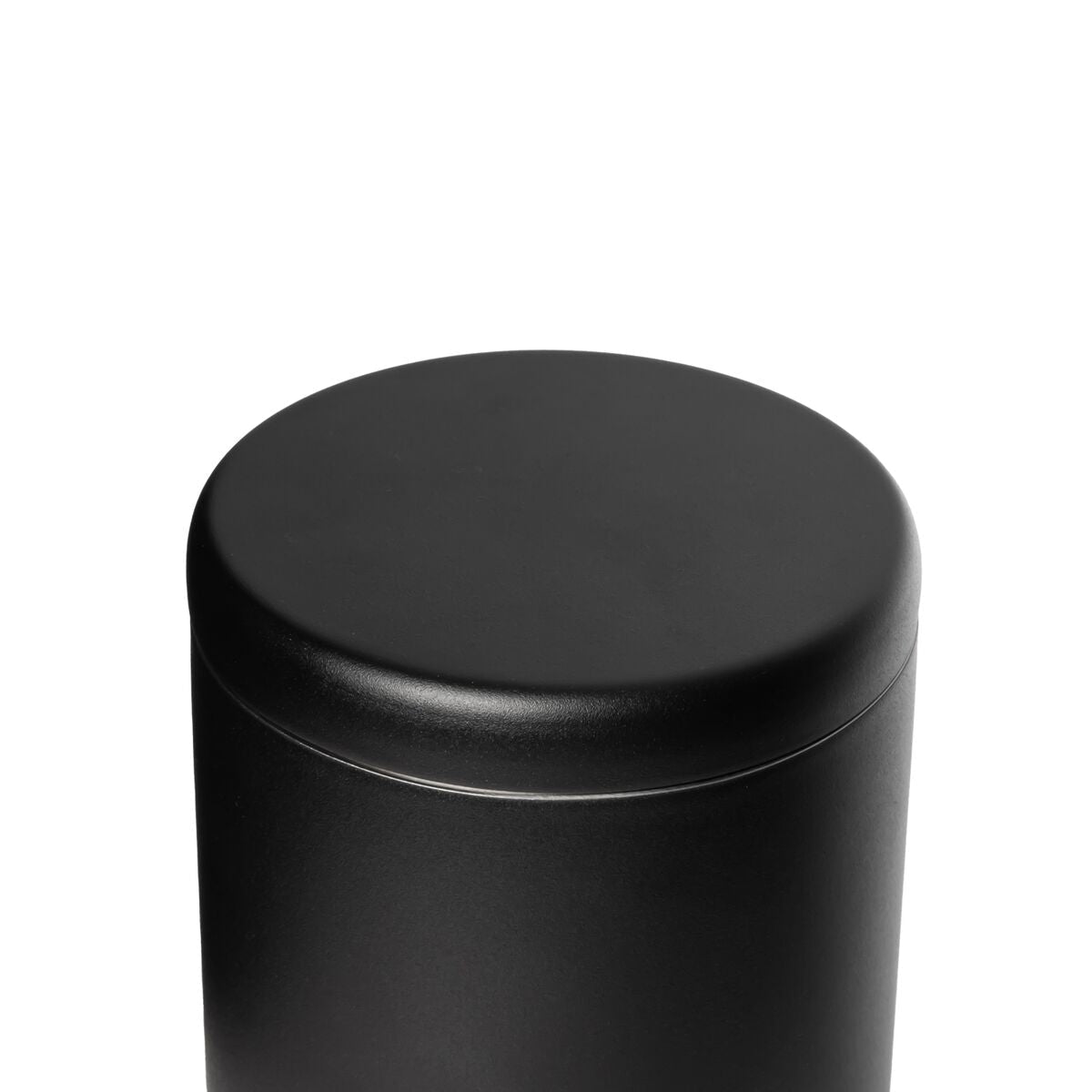 airlock-coffee-canister-i0 WebPDP-Airlock_Coffee_Canister__ACN2SVOS002_Black_X2Studio_45_Deg_Lid_On.jpg