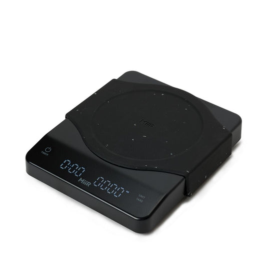 digital-coffee-scale-q1 WebPDP-Digital_Scale_Studio_45_Deg_Pad_On.jpg