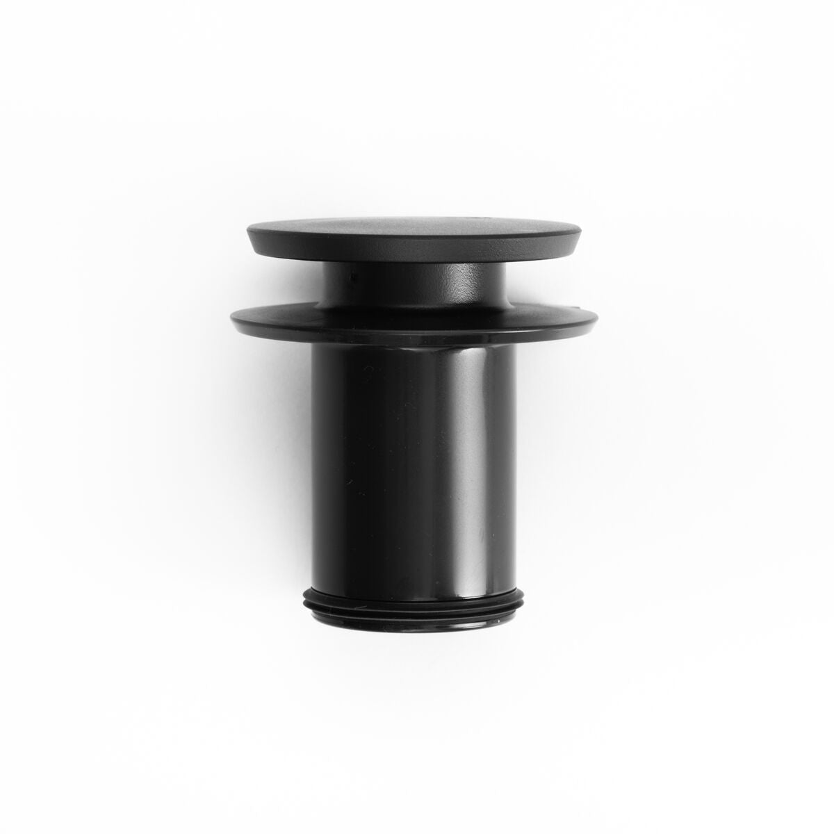 new-standard-carafe-f5 WebPDP-PolishedStainlessCarafe_33oz_SS_StudioX207182024_Lid__CAR1SVOS005.jpg