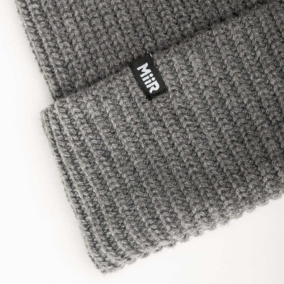 recycled-poly-rib-beanie-r9 WebPDP-RecycledPolyRibBeanie_Studio_TagDetail_GrayHeather__BNE002202OS.jpg